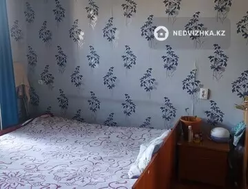 2-комнатная квартира, этаж 3 из 5, 60 м²