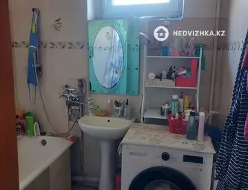 2-комнатная квартира, этаж 3 из 5, 60 м²