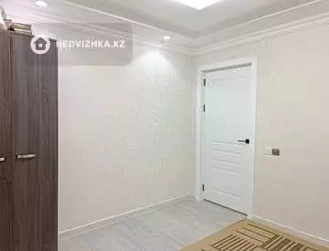 3-комнатная квартира, этаж 2 из 5, 58 м²
