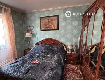 2-комнатная квартира, этаж 3 из 5, 60 м²