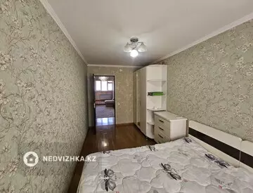 2-комнатная квартира, этаж 3 из 4, 60 м²