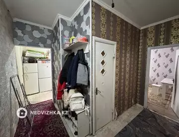1-комнатная квартира, этаж 4 из 5, 38 м²