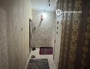 1-комнатная квартира, этаж 4 из 5, 38 м²