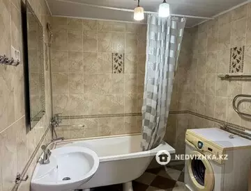 2-комнатная квартира, этаж 3 из 5, 55 м²