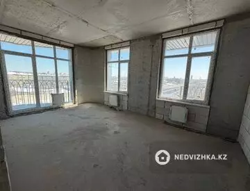 2-комнатная квартира, этаж 4 из 12, 64 м²