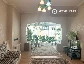 2-комнатная квартира, этаж 2 из 10, 100 м²