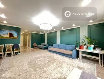 3-комнатная квартира, этаж 2 из 12, 127 м²