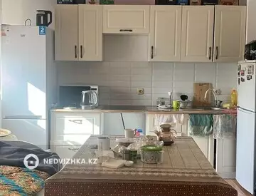 1-комнатная квартира, этаж 8 из 9, 32 м²