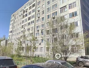 3-комнатная квартира, этаж 8 из 9, 68 м²