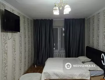 1-комнатная квартира, этаж 4 из 5, 36 м²