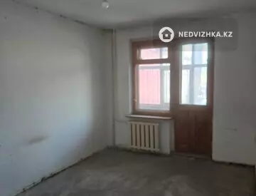 2-комнатная квартира, этаж 1 из 9, 51 м²