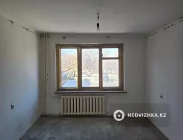 2-комнатная квартира, этаж 1 из 9, 51 м²
