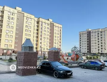 4-комнатная квартира, этаж 9 из 10, 114 м²