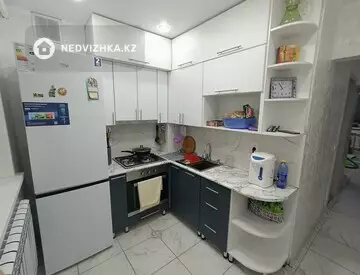 3-комнатная квартира, этаж 2 из 2, 53 м²