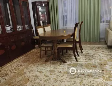 4-комнатная квартира, этаж 2 из 5, 96 м²