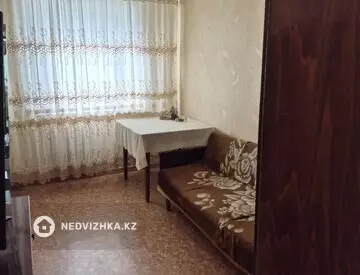 4-комнатная квартира, этаж 3 из 5, 62 м²
