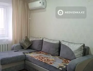 2-комнатная квартира, этаж 8 из 10, 100 м², Посуточно