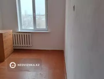 3-комнатная квартира, этаж 5 из 5, 67 м², На длительный срок