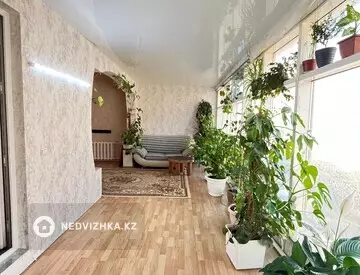 2-комнатная квартира, этаж 2 из 10, 100 м²