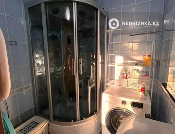 4-комнатная квартира, этаж 3 из 10, 100 м²
