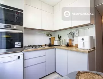 3-комнатная квартира, этаж 5 из 5, 60 м²