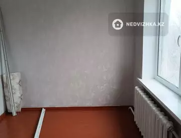 2-комнатная квартира, этаж 5 из 5, 37 м²