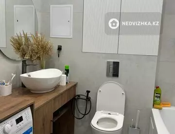 2-комнатная квартира, этаж 8 из 9, 52 м²
