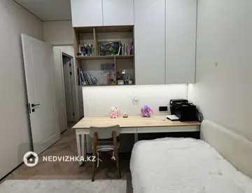5-комнатная квартира, этаж 9 из 9, 120 м²