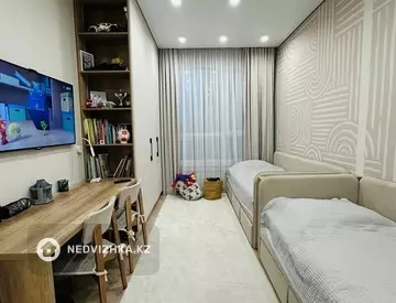 5-комнатная квартира, этаж 9 из 9, 120 м²