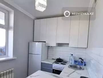 1-комнатная квартира, этаж 8 из 12, 41 м²