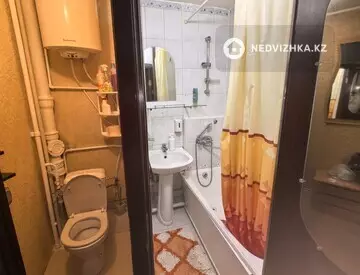 Подселение, 3 комн., 58 м²