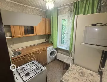 3-комнатная квартира, этаж 1 из 5, 58 м², На длительный срок