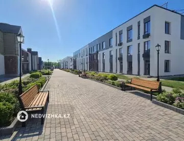 3-комнатная квартира, этаж 1 из 3, 93 м²