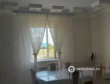 4-комнатный дом, 10 соток, 180 м²