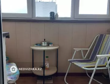 3-комнатная квартира, этаж 6 из 9, 58 м²