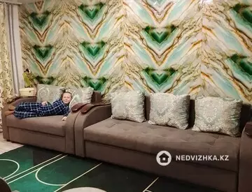 2-комнатная квартира, этаж 1 из 5, 49 м²