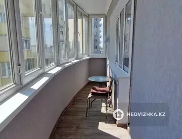 1-комнатная квартира, этаж 9 из 16, 56 м², На длительный срок