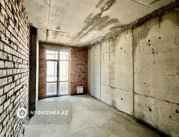 3-комнатная квартира, этаж 8 из 8, 73 м²