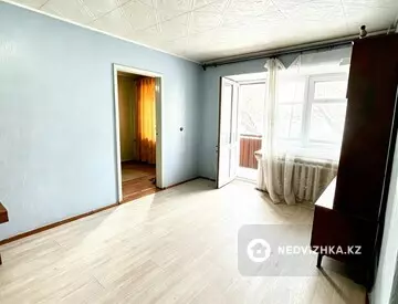 2-комнатная квартира, этаж 2 из 3, 44 м²