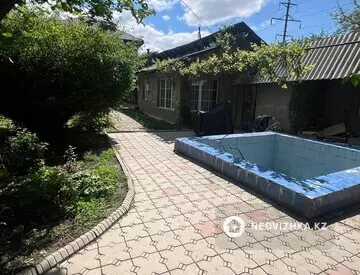 5-комнатный дом, 13 соток, 220 м²