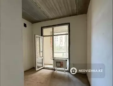1-комнатная квартира, этаж 2 из 12, 41 м²