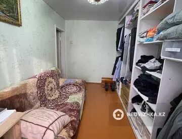 4-комнатная квартира, этаж 4 из 4, 75 м²