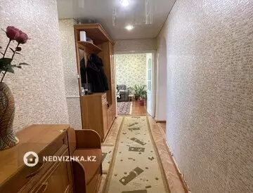 4-комнатная квартира, этаж 4 из 4, 75 м²