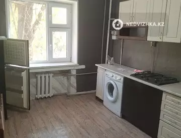 1-комнатная квартира, этаж 2 из 4, 33 м²