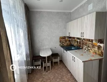 1-комнатная квартира, этаж 3 из 5, 33 м²