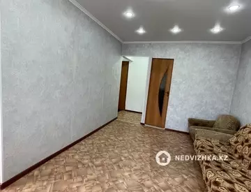 1-комнатная квартира, этаж 3 из 5, 33 м²