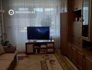 2-комнатная квартира, этаж 4 из 5, 50 м²