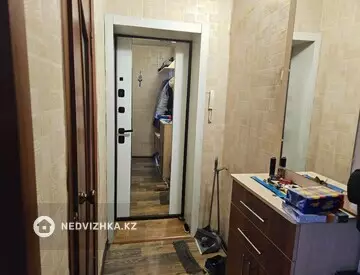 2-комнатная квартира, этаж 2 из 4, 42 м²