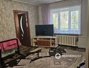 2-комнатная квартира, этаж 2 из 4, 42 м²