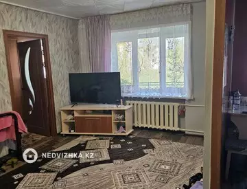 2-комнатная квартира, этаж 2 из 4, 42 м²